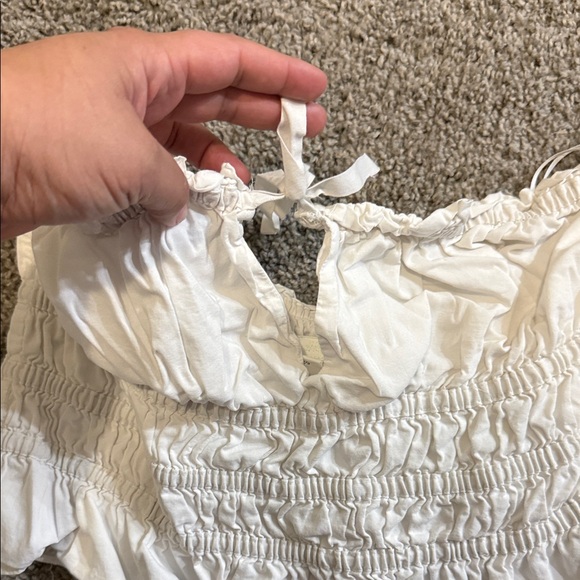 H&M Cream Ruffled Top - Picture 5 of 5